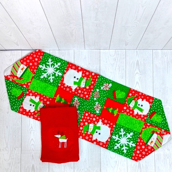 Small Table Runner and Dish Cloth Bundle Christmas Winter Holiday Theme - Picture 2 of 6